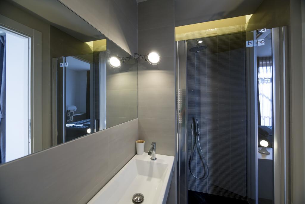Blue Inn Luxury Suites Roma Habitación foto