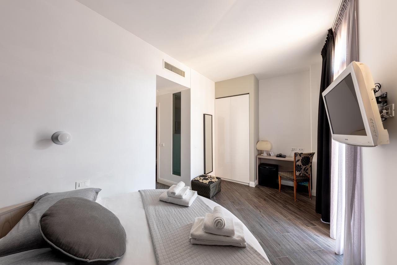 Blue Inn Luxury Suites Roma Exterior foto