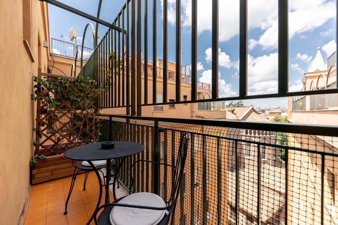 Blue Inn Luxury Suites Roma Exterior foto